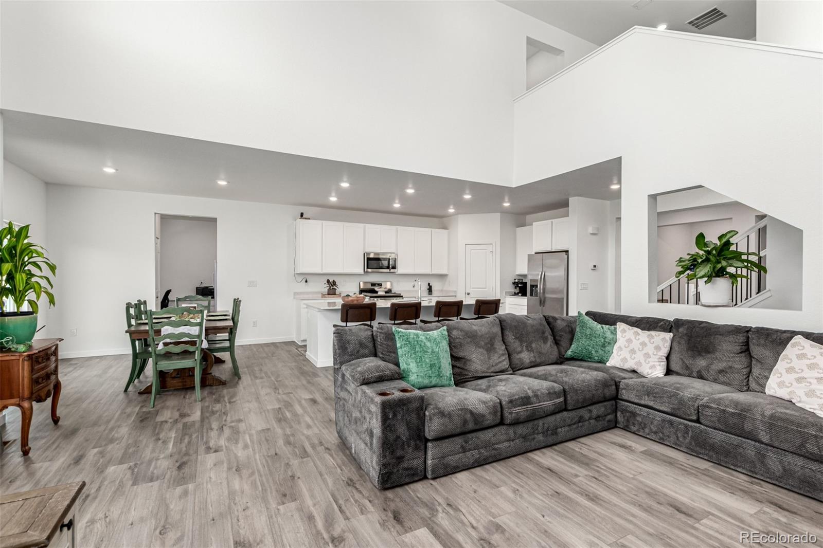 MLS Image #10 for 24326 e ohio drive,aurora, Colorado