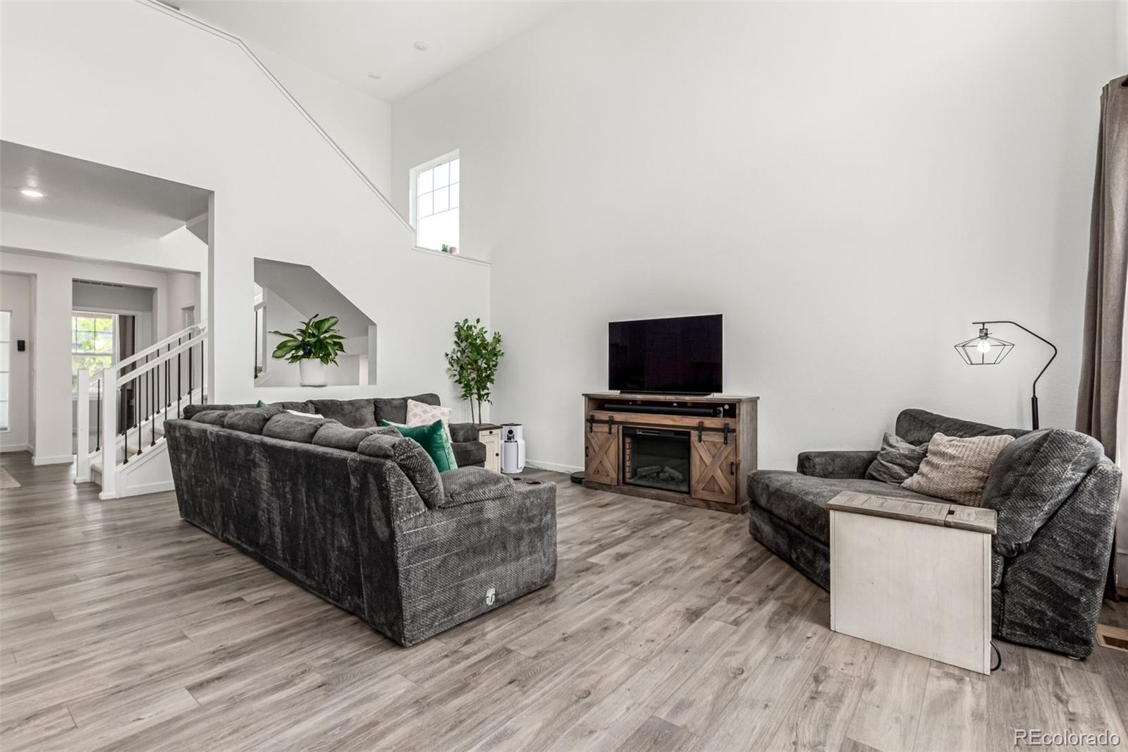 MLS Image #11 for 24326 e ohio drive,aurora, Colorado