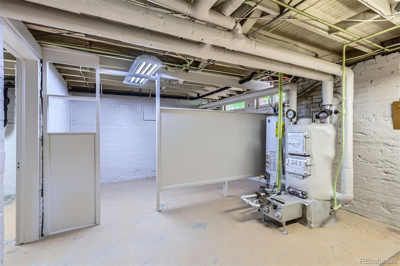 MLS Image #23 for 2541  bellaire street,denver, Colorado