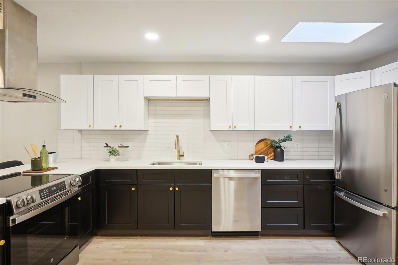 MLS Image #7 for 2121 w 33rd avenue,denver, Colorado