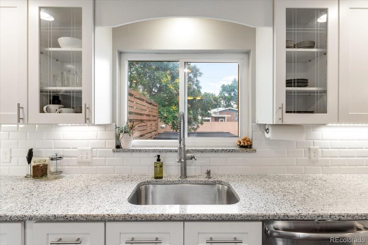 MLS Image #7 for 10833 w 61st avenue,arvada, Colorado