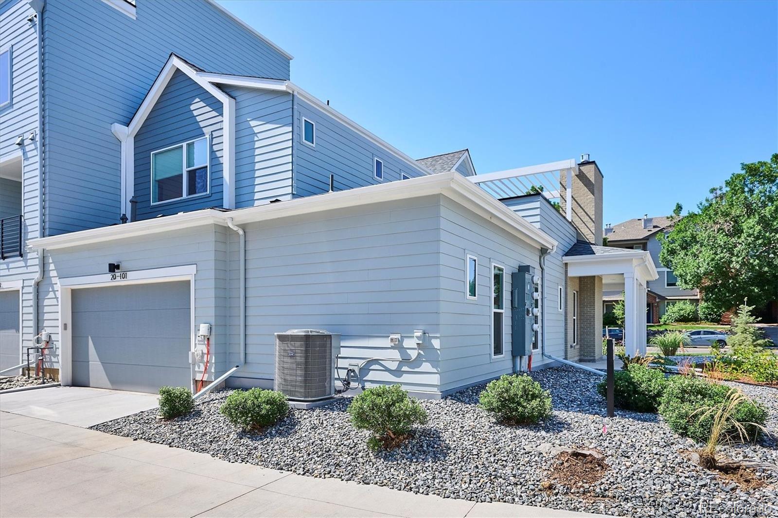 MLS Image #32 for 888 s valentia street,denver, Colorado