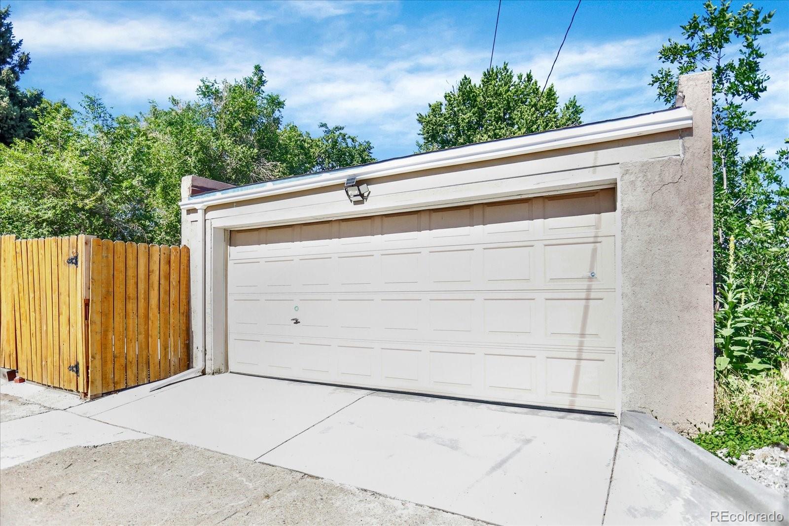 MLS Image #24 for 2810  oneida street,denver, Colorado