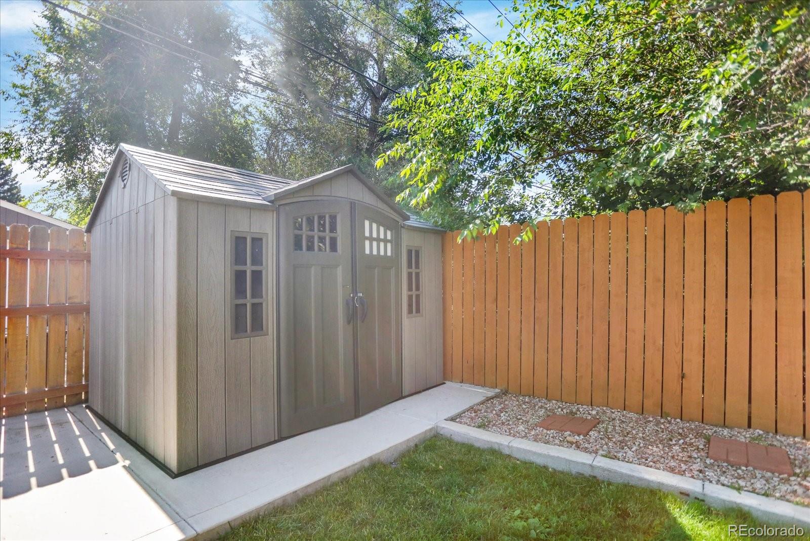 MLS Image #25 for 2810  oneida street,denver, Colorado