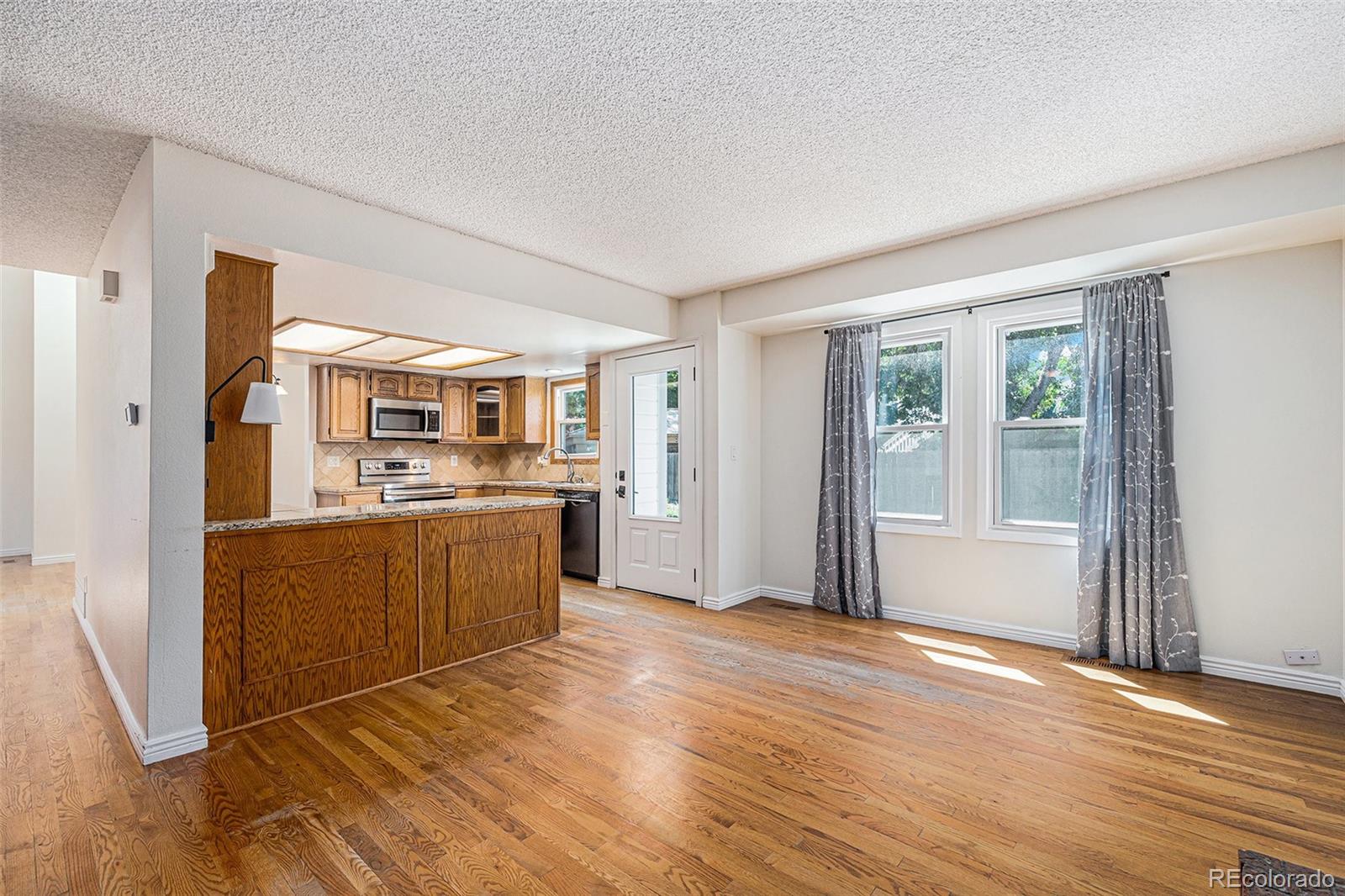 MLS Image #13 for 3664 s uravan street,aurora, Colorado