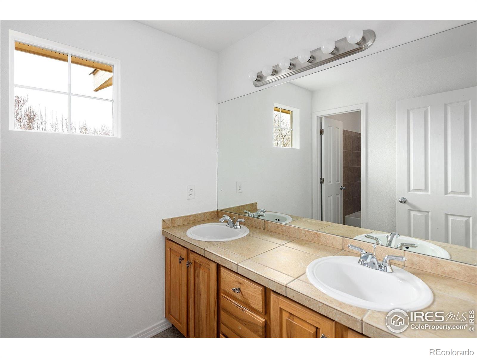 MLS Image #28 for 14214  waterside lane,broomfield, Colorado