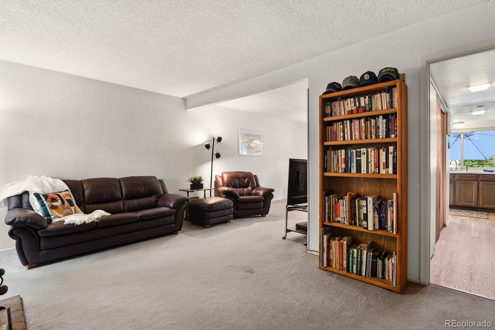 MLS Image #2 for 3695 s kittredge street,aurora, Colorado
