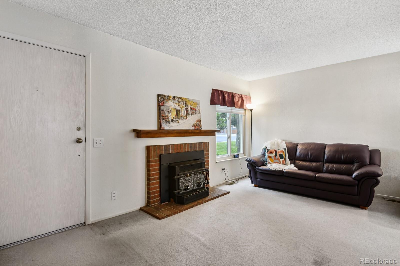 MLS Image #4 for 3695 s kittredge street,aurora, Colorado