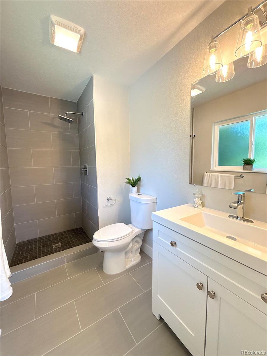 MLS Image #13 for 7160 e iliff avenue,denver, Colorado