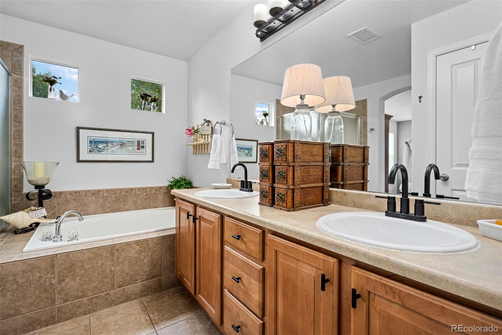 MLS Image #33 for 657 w burgundy street,highlands ranch, Colorado