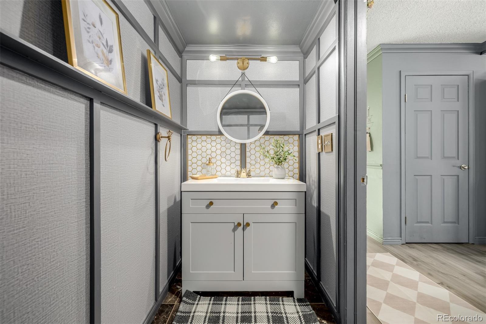 MLS Image #24 for 16051 e alabama drive,aurora, Colorado