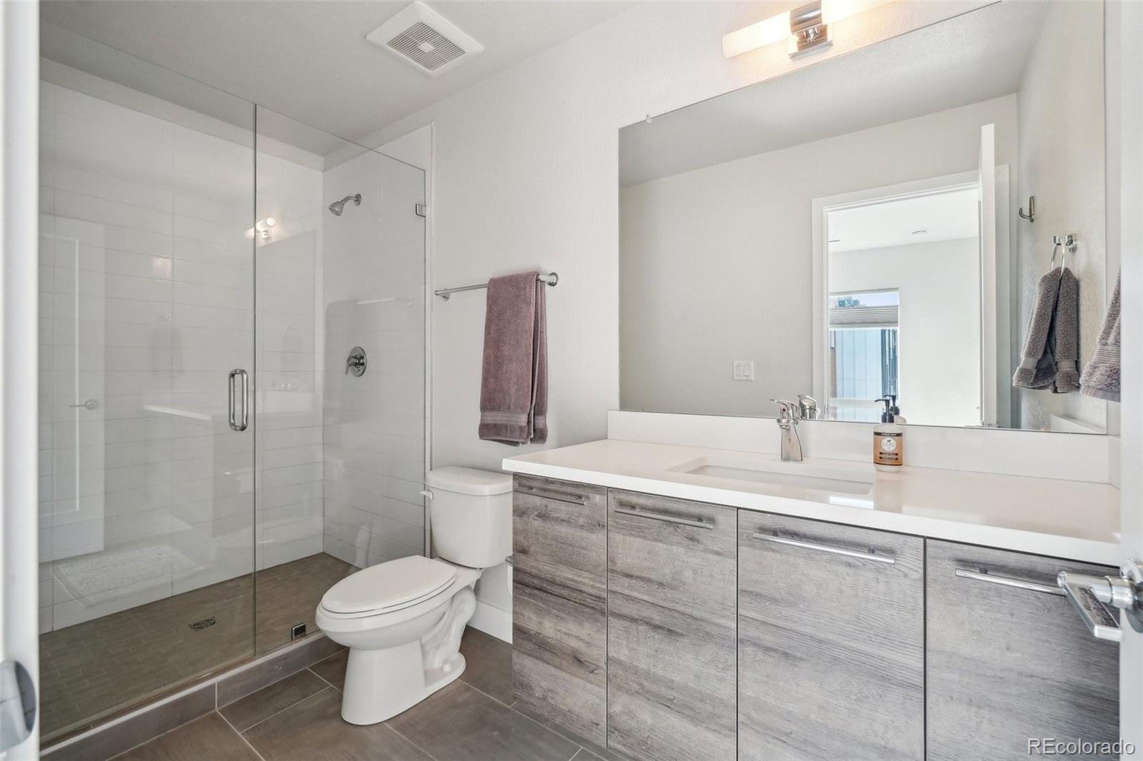 MLS Image #15 for 5531 w 11th place,lakewood, Colorado
