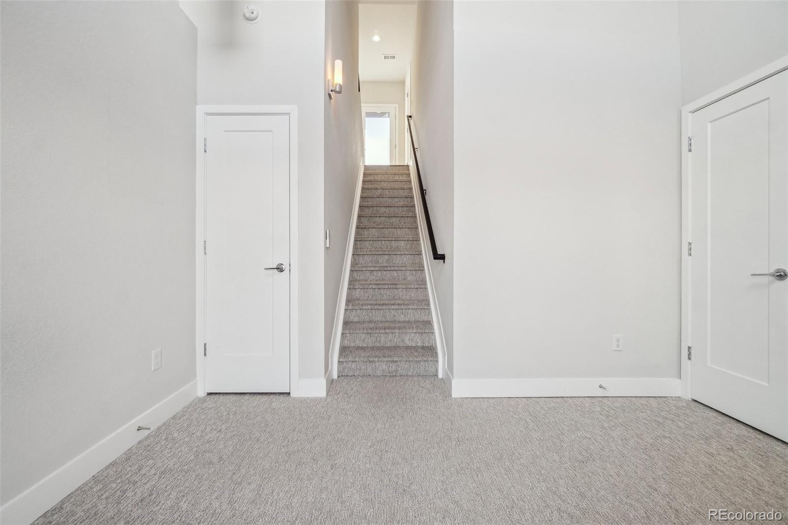 MLS Image #26 for 5531 w 11th place,lakewood, Colorado