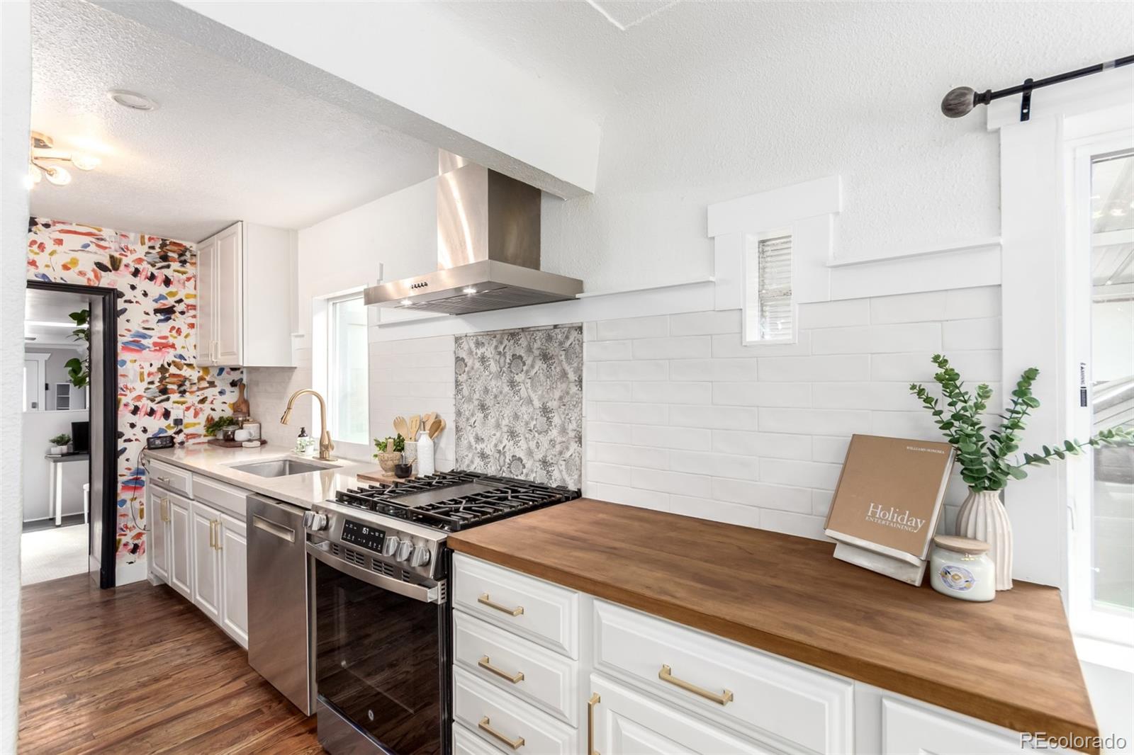 MLS Image #22 for 1946  xenia street,denver, Colorado