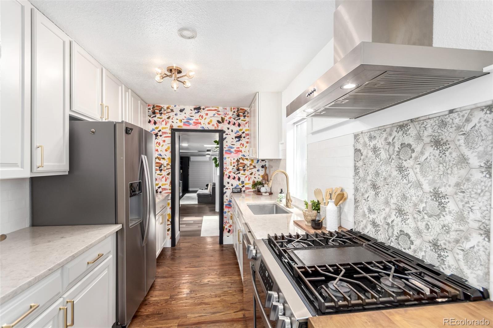 MLS Image #23 for 1946  xenia street,denver, Colorado
