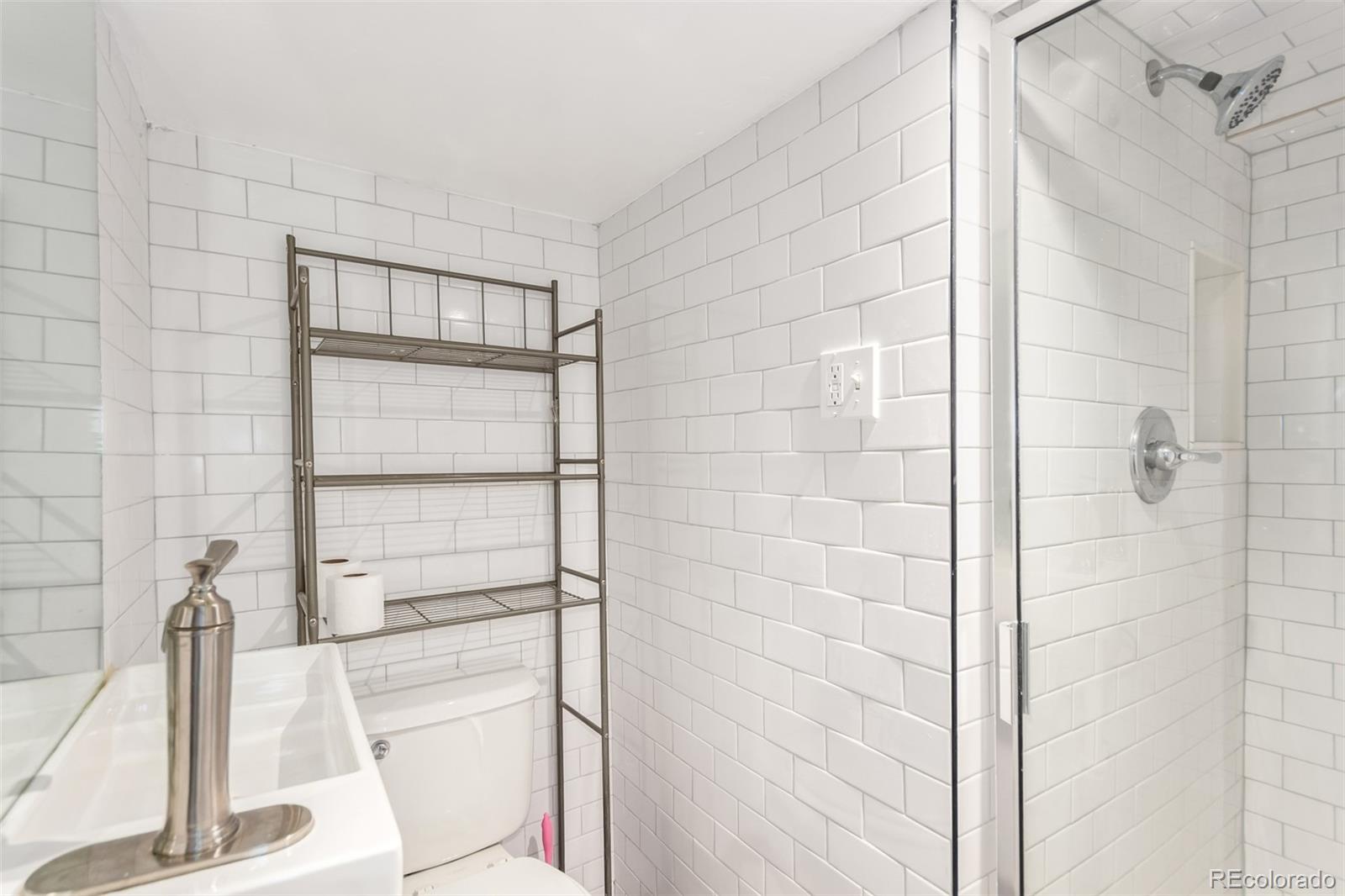 MLS Image #38 for 1946  xenia street,denver, Colorado