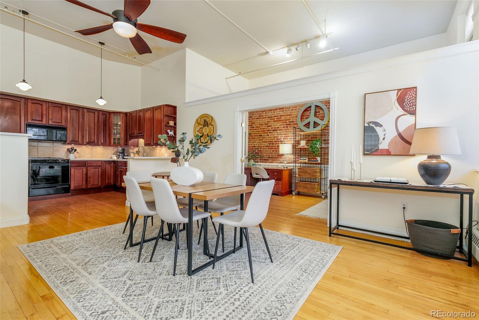 MLS Image #7 for 1140  columbine street,denver, Colorado