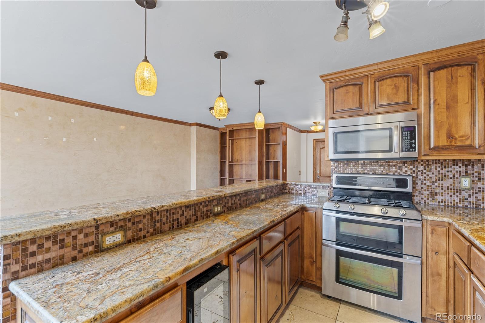 MLS Image #14 for 1196 n grant street,denver, Colorado
