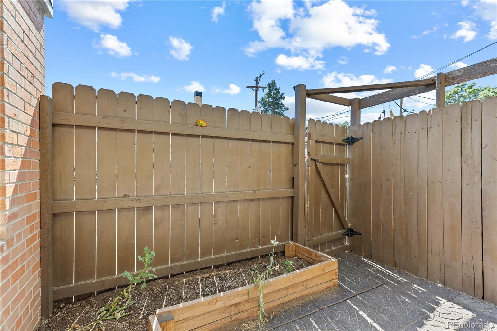 MLS Image #28 for 1196 n grant street,denver, Colorado