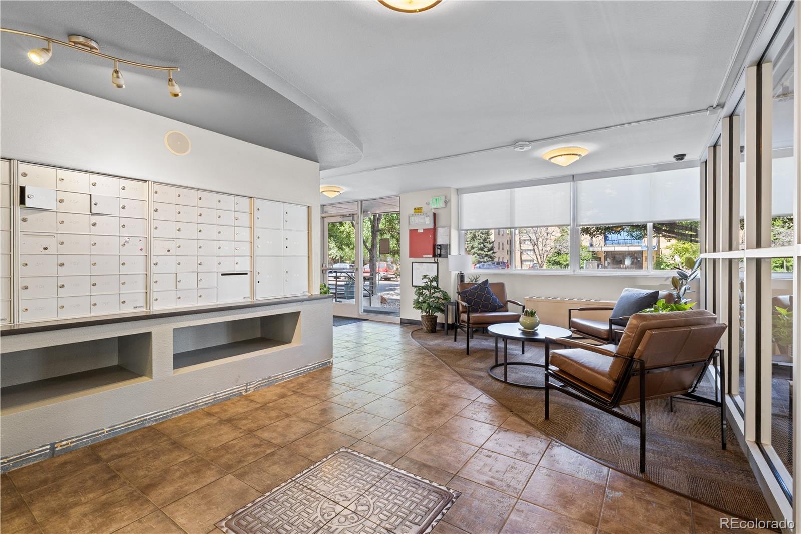 MLS Image #5 for 1196 n grant street,denver, Colorado