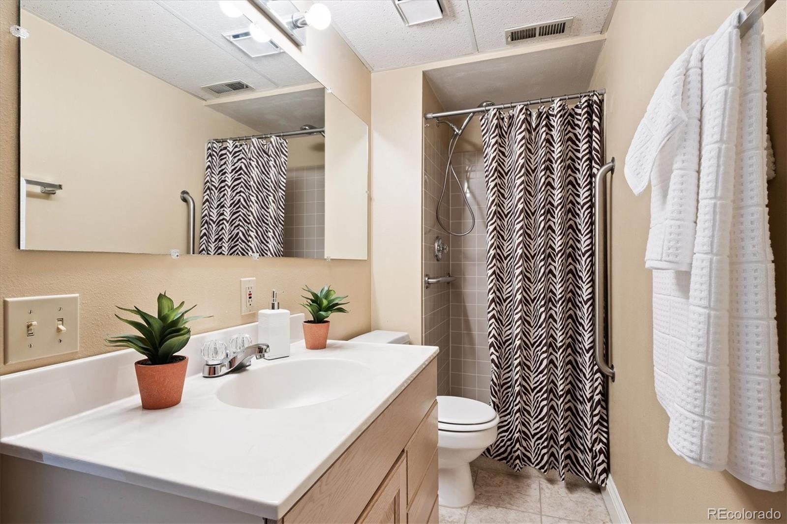 MLS Image #35 for 8677 e otero circle,centennial, Colorado