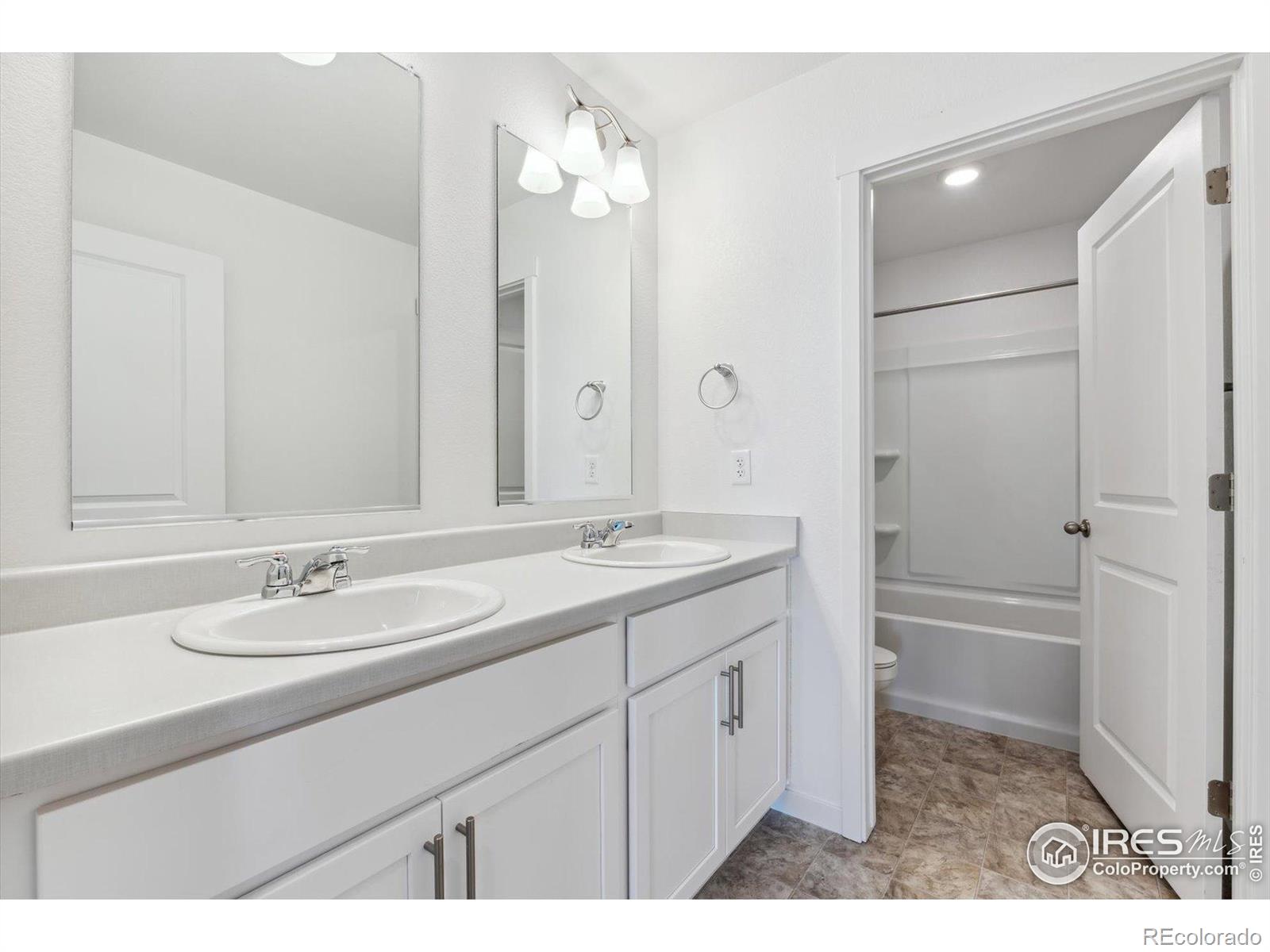 MLS Image #15 for 9852  cathay street,commerce city, Colorado
