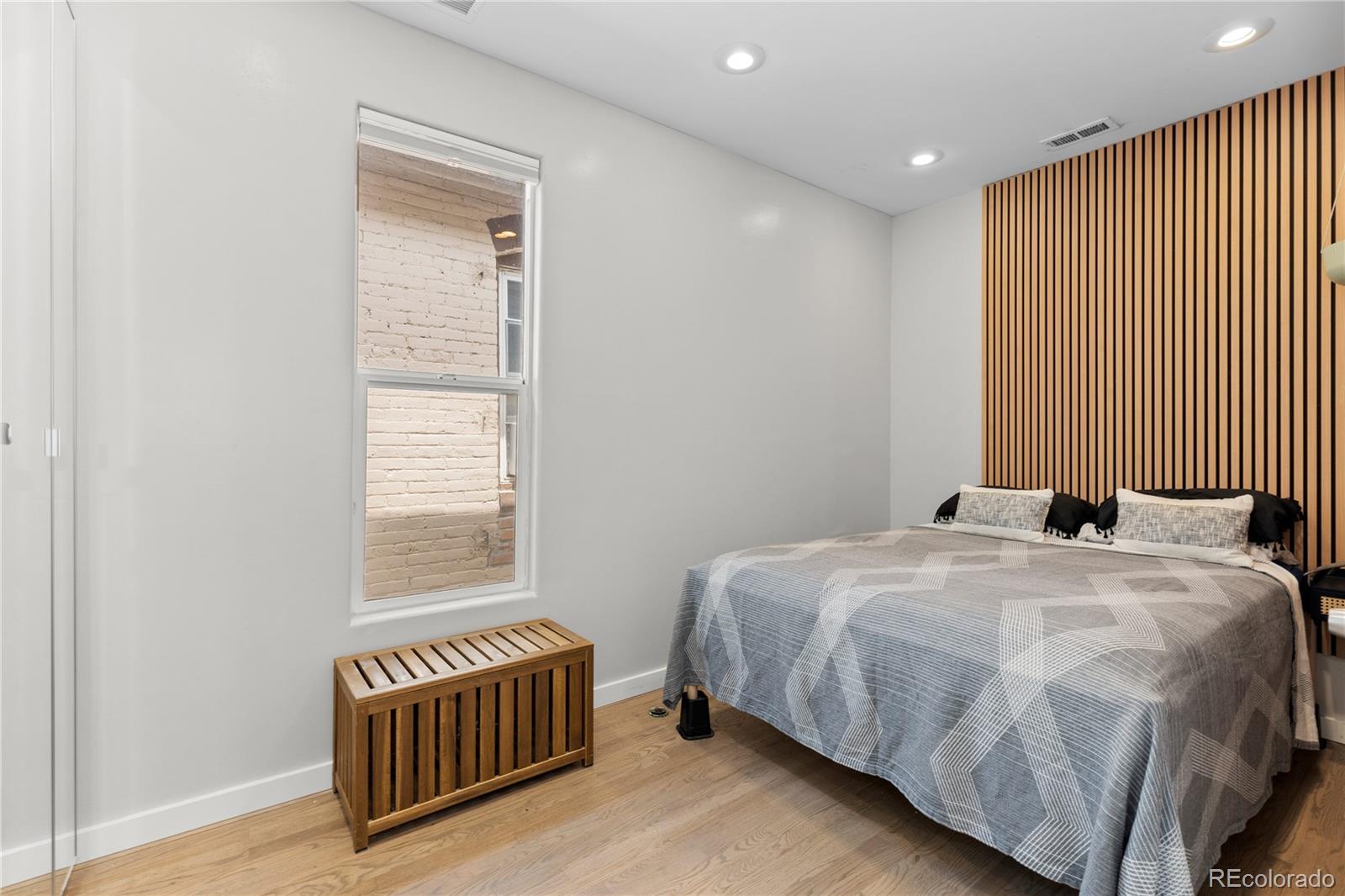MLS Image #13 for 3443  lawrence street,denver, Colorado