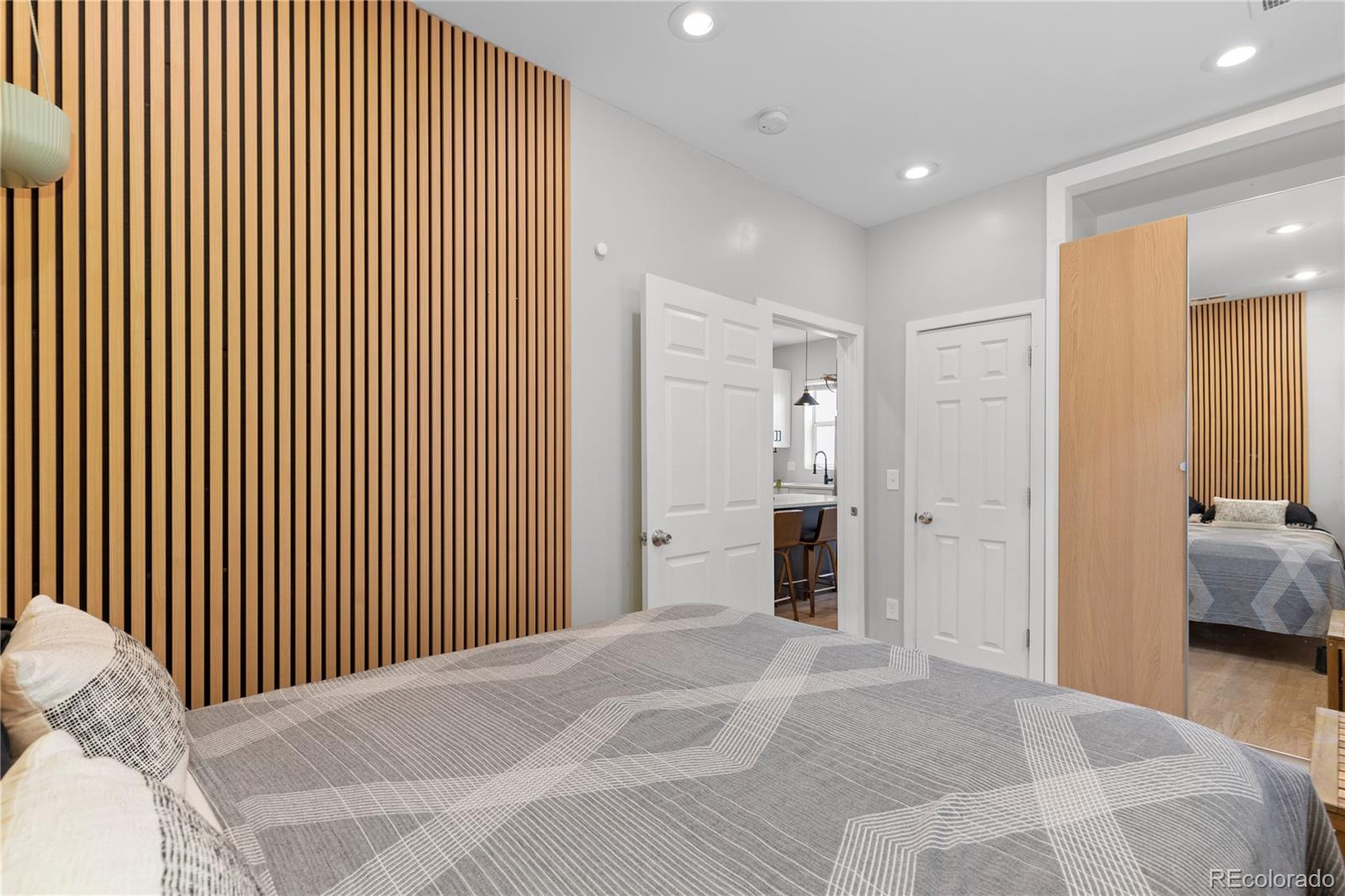 MLS Image #14 for 3443  lawrence street,denver, Colorado