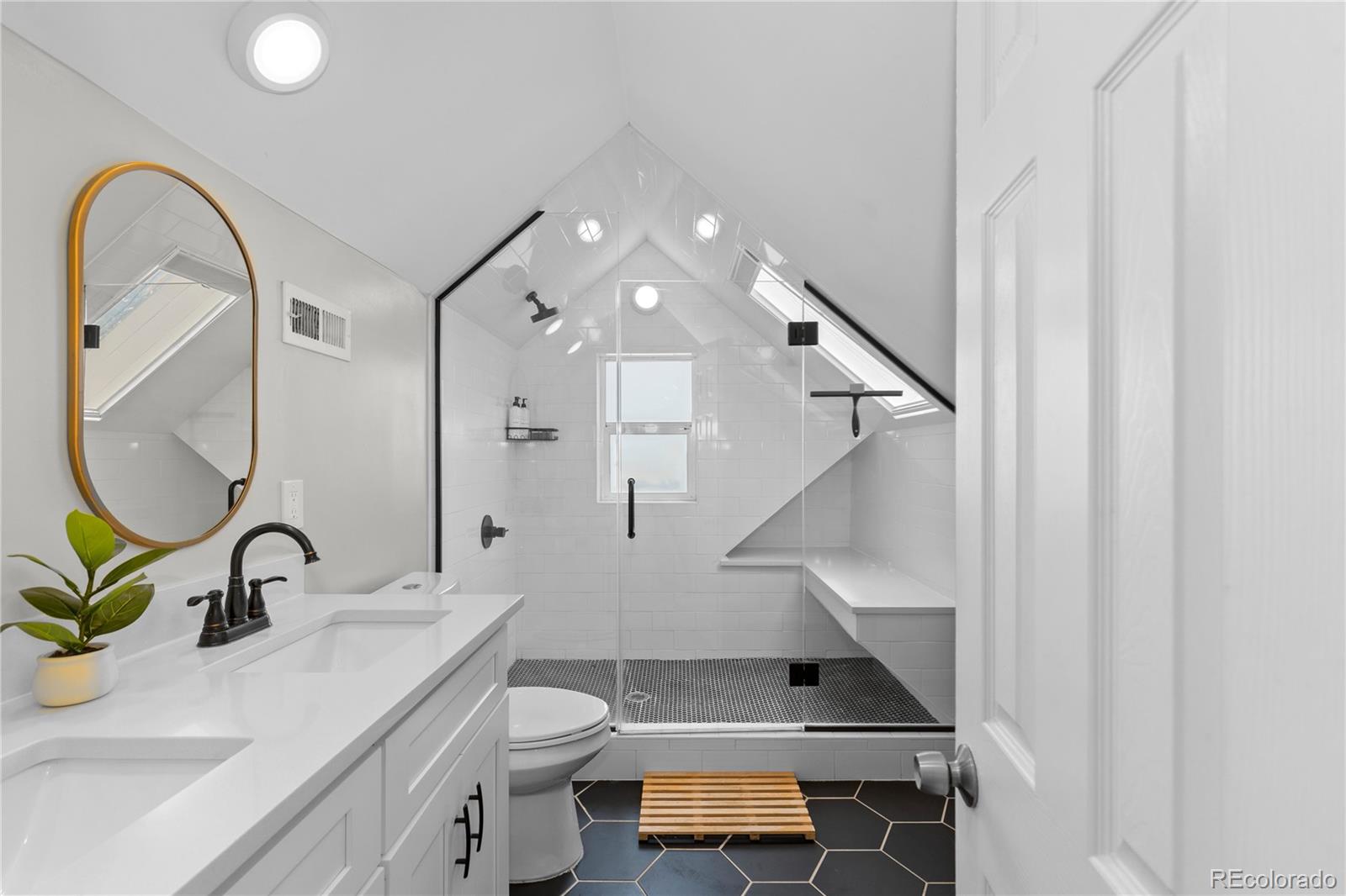 MLS Image #21 for 3443  lawrence street,denver, Colorado