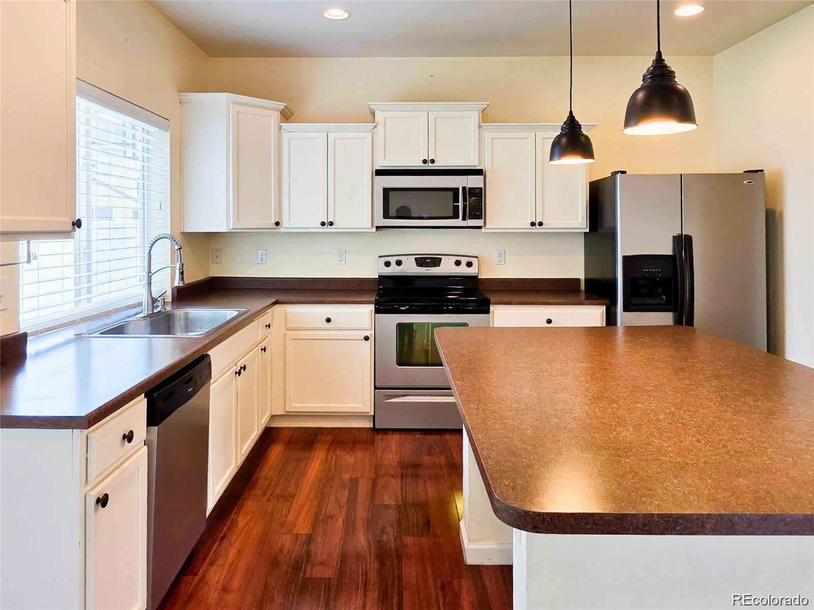 MLS Image #5 for 20768  randolph ,denver, Colorado