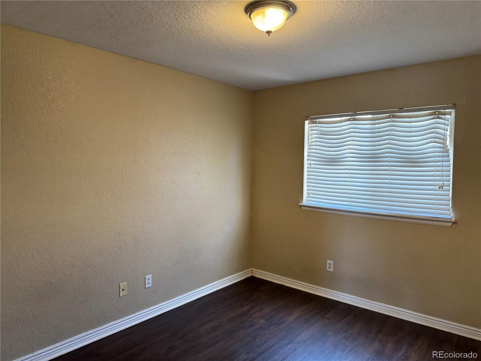MLS Image #4 for 20787 e 39th avenue,denver, Colorado