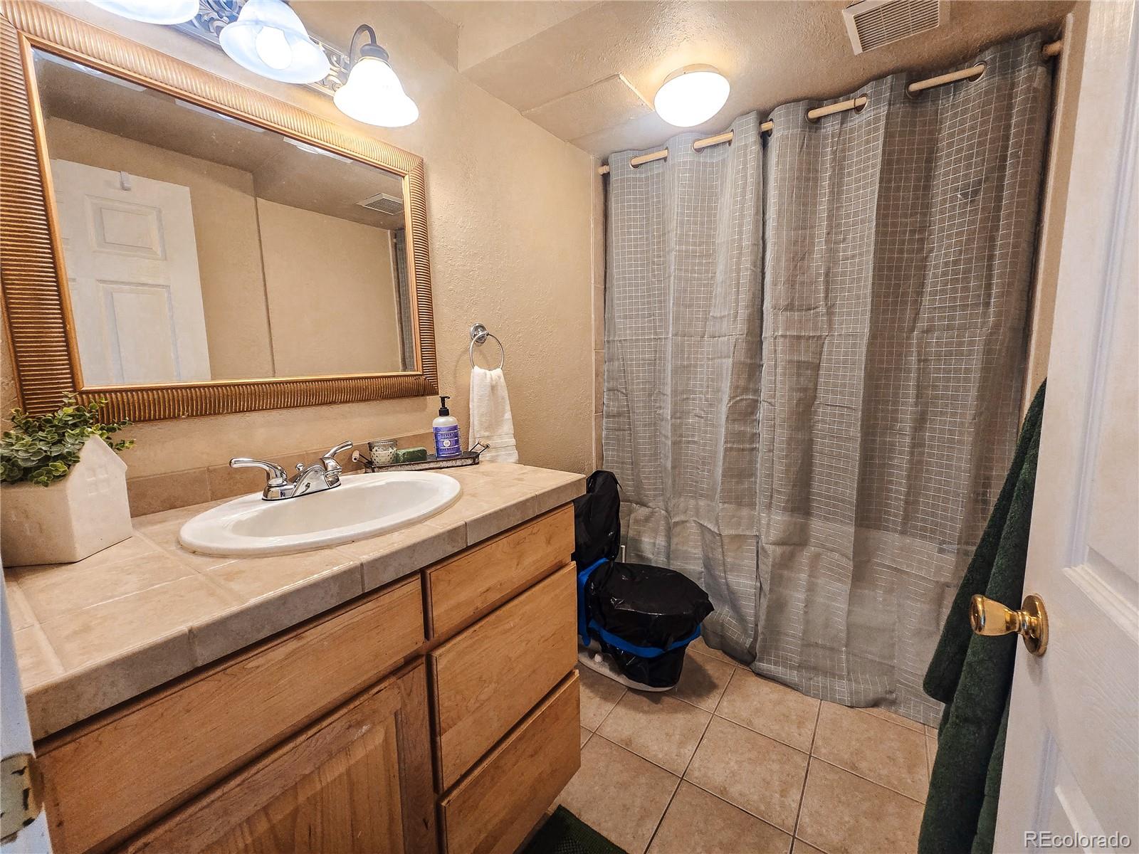 MLS Image #14 for 1125 n washington street,denver, Colorado