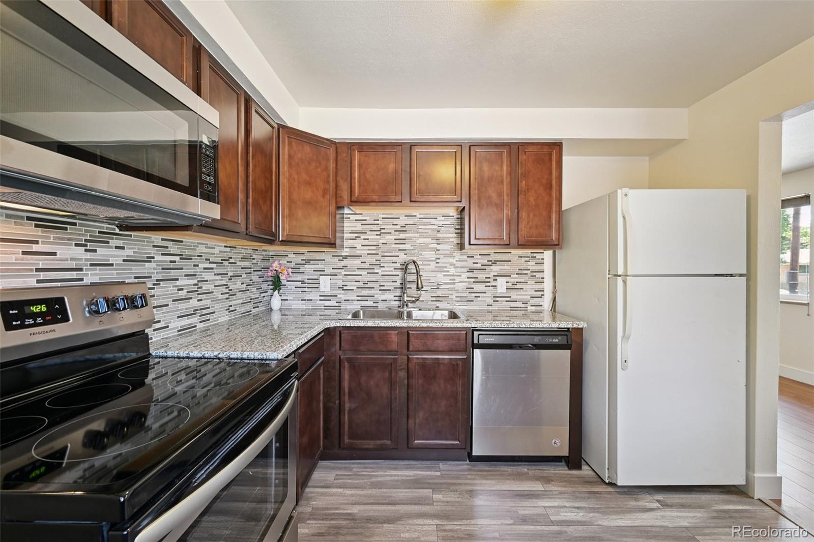 MLS Image #11 for 3150 w mexico avenue,denver, Colorado