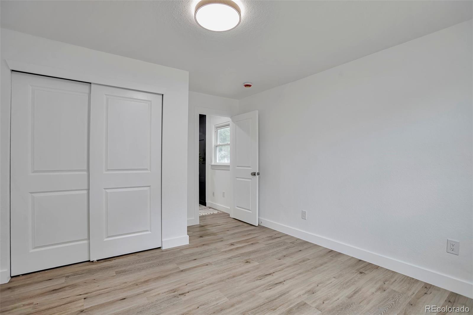 MLS Image #20 for 1360 w custer place,denver, Colorado
