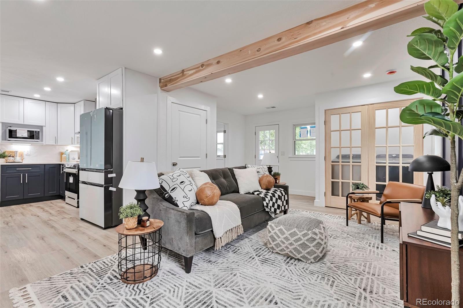MLS Image #8 for 1360 w custer place,denver, Colorado