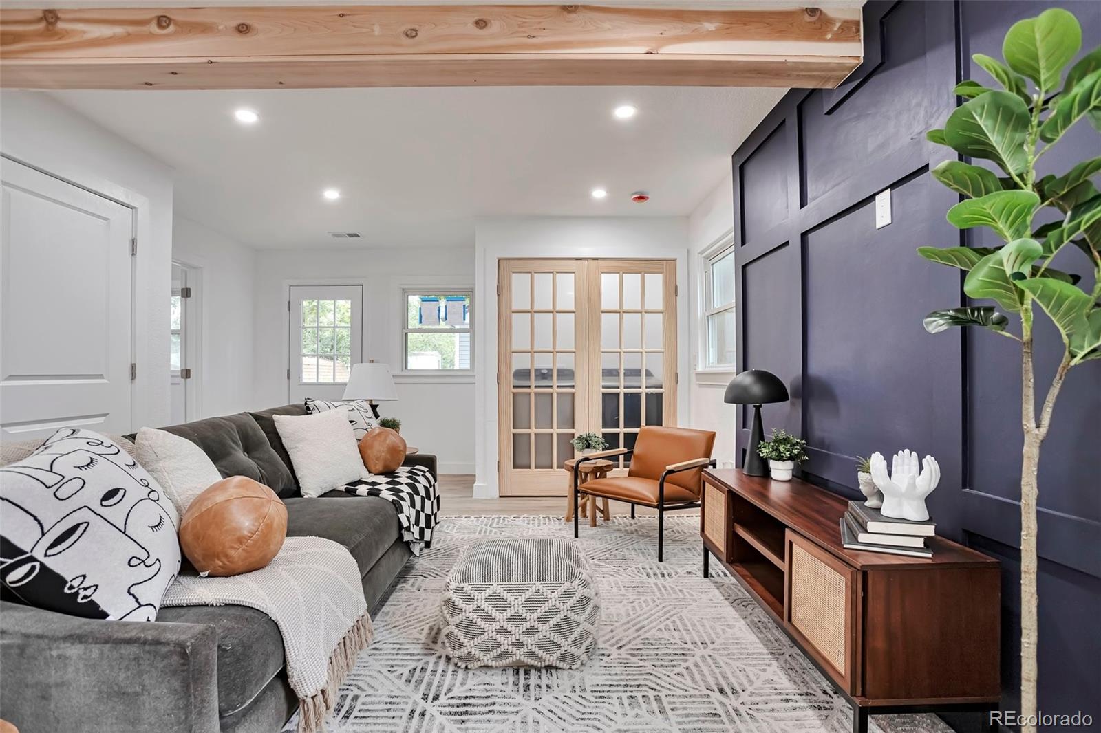MLS Image #9 for 1360 w custer place,denver, Colorado