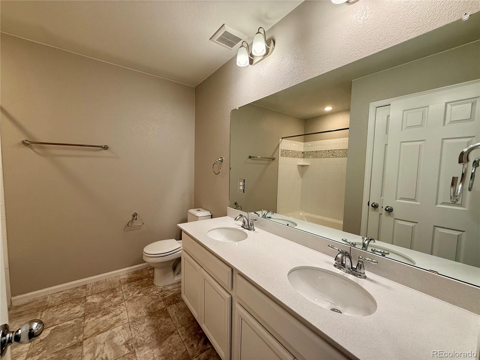 MLS Image #15 for 15861 e otero avenue,centennial, Colorado