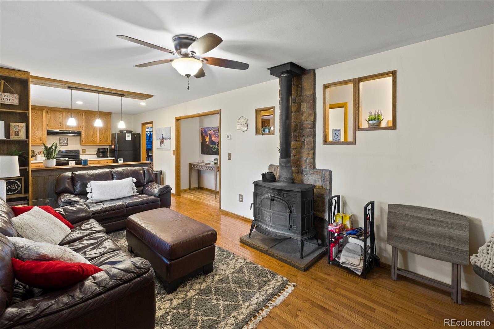 MLS Image #2 for 1110  pikes peak drive,florissant, Colorado