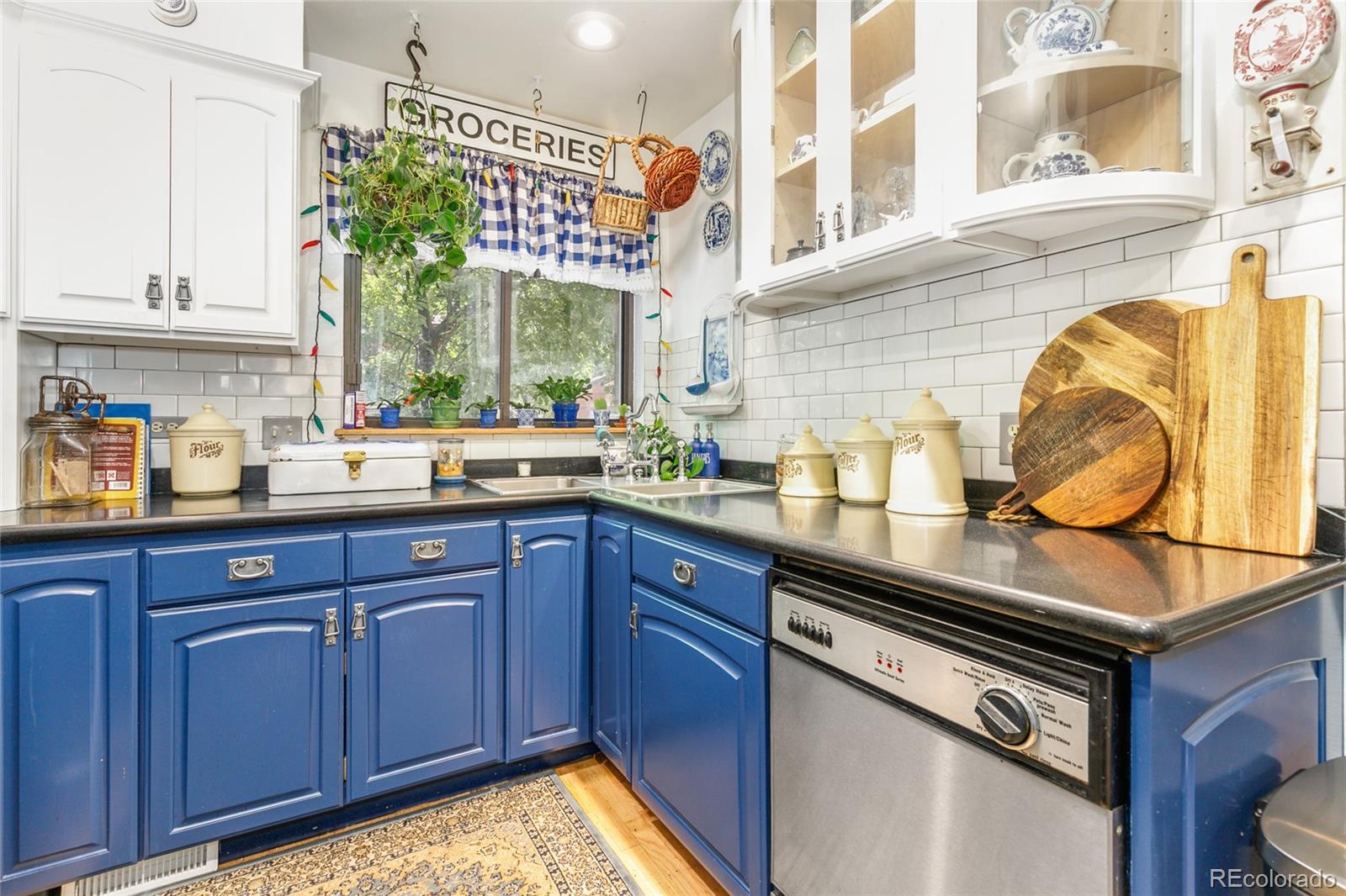 MLS Image #14 for 2685 s dayton way,denver, Colorado