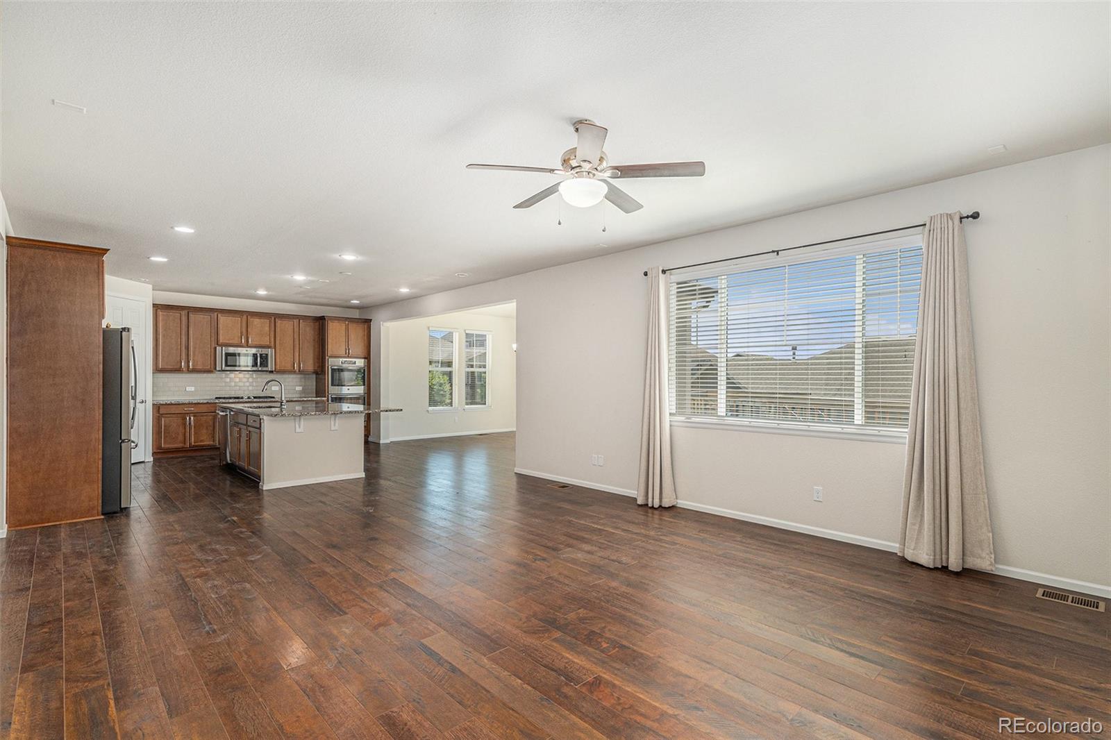 MLS Image #3 for 4773 s wenatchee circle,aurora, Colorado