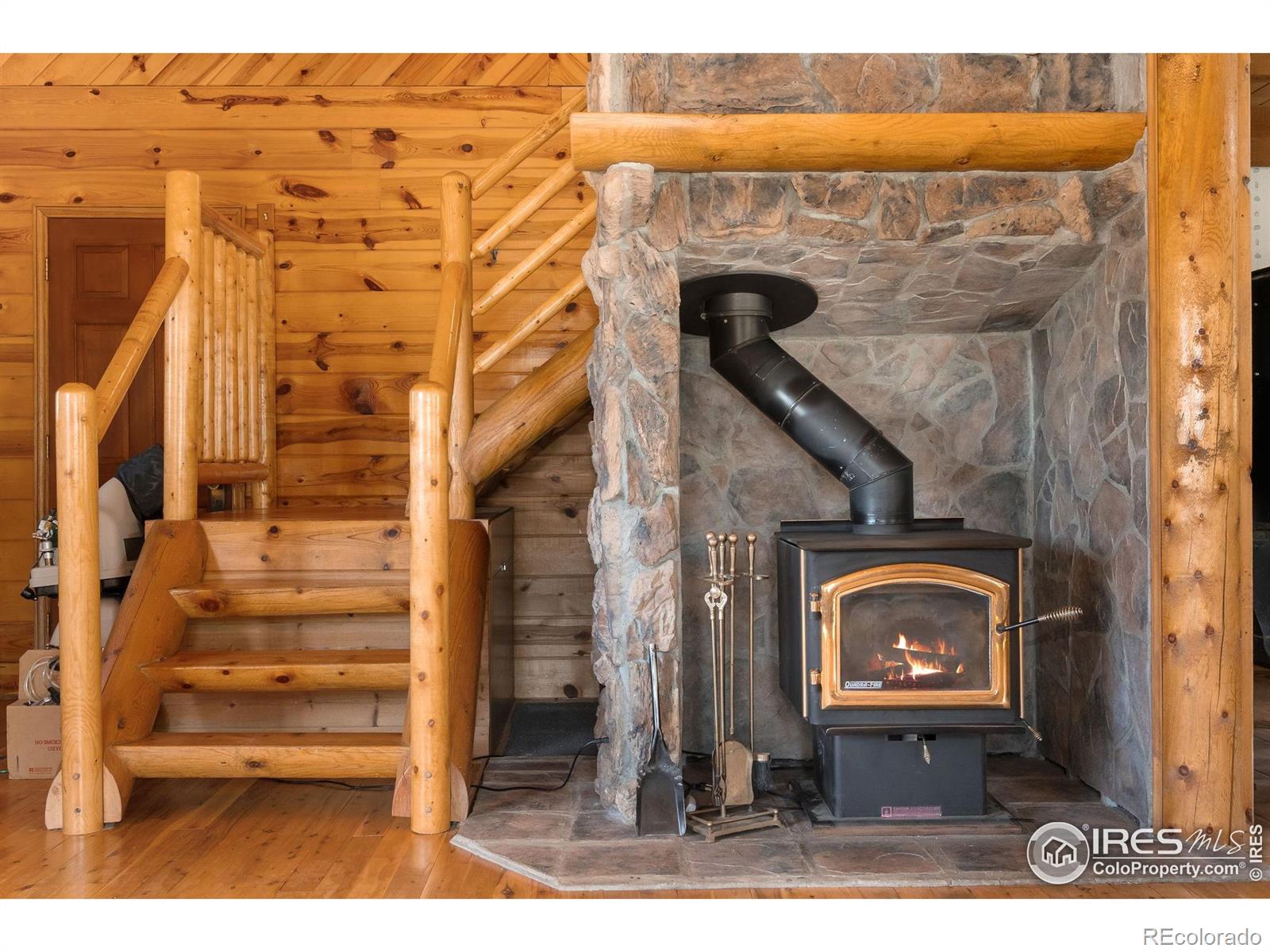 MLS Image #6 for 815 w county road 82e ,livermore, Colorado