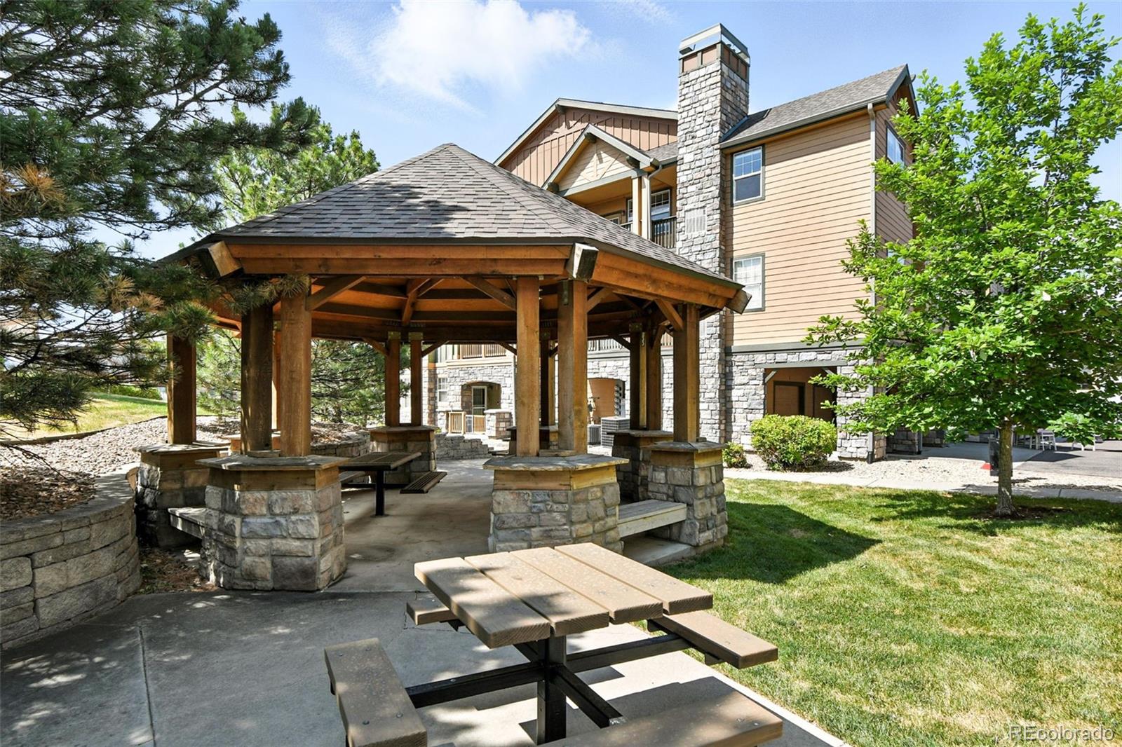 MLS Image #1 for 8489  canyon rim circle,englewood, Colorado