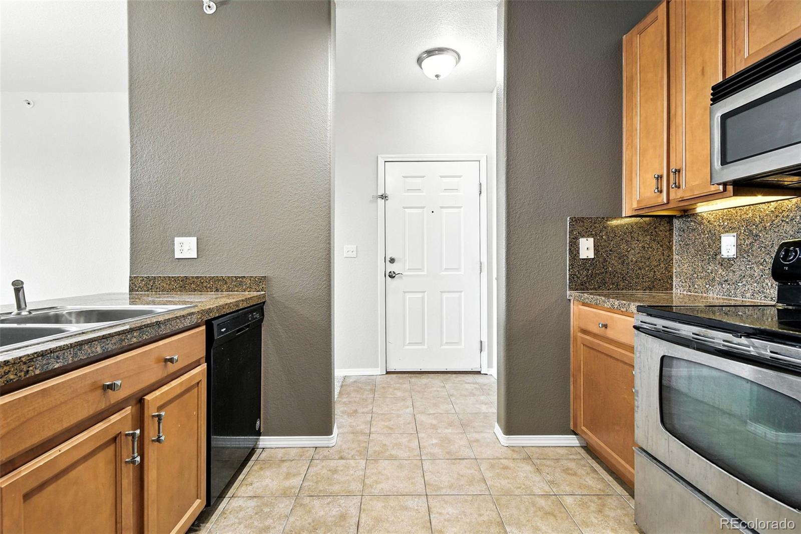 MLS Image #19 for 8489  canyon rim circle 302,englewood, Colorado