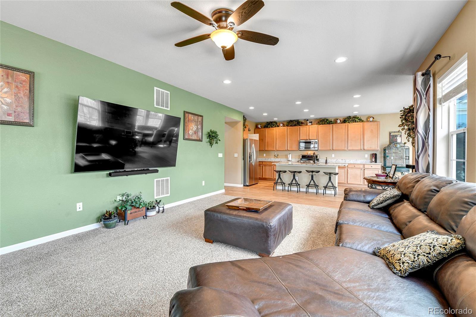 MLS Image #10 for 109 n patsburg street,aurora, Colorado