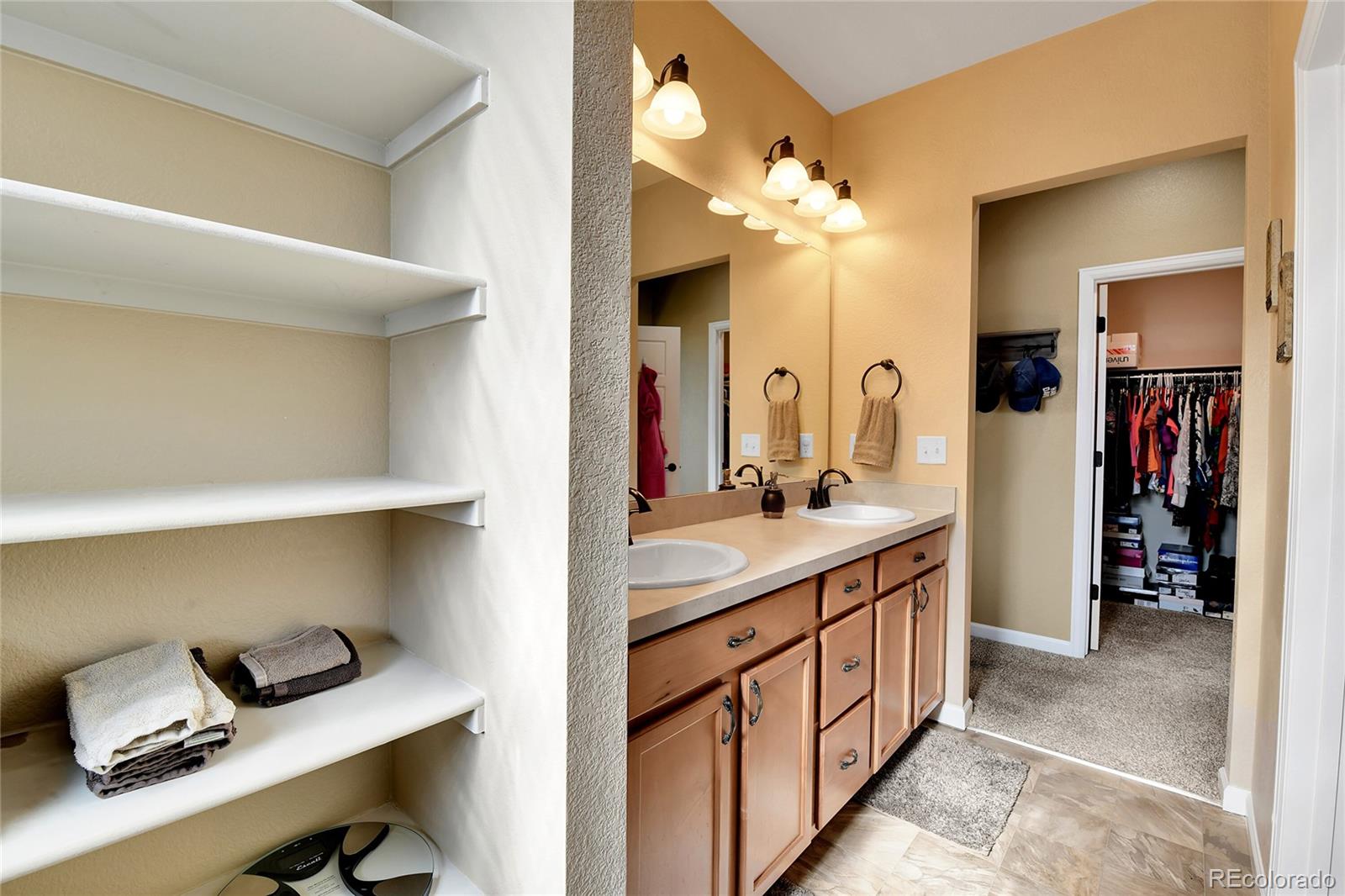 MLS Image #16 for 109 n patsburg street,aurora, Colorado