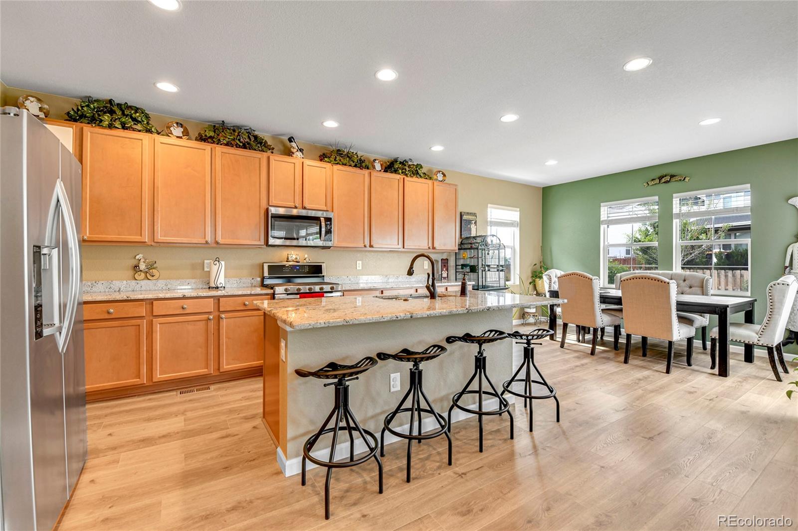 MLS Image #5 for 109 n patsburg street,aurora, Colorado