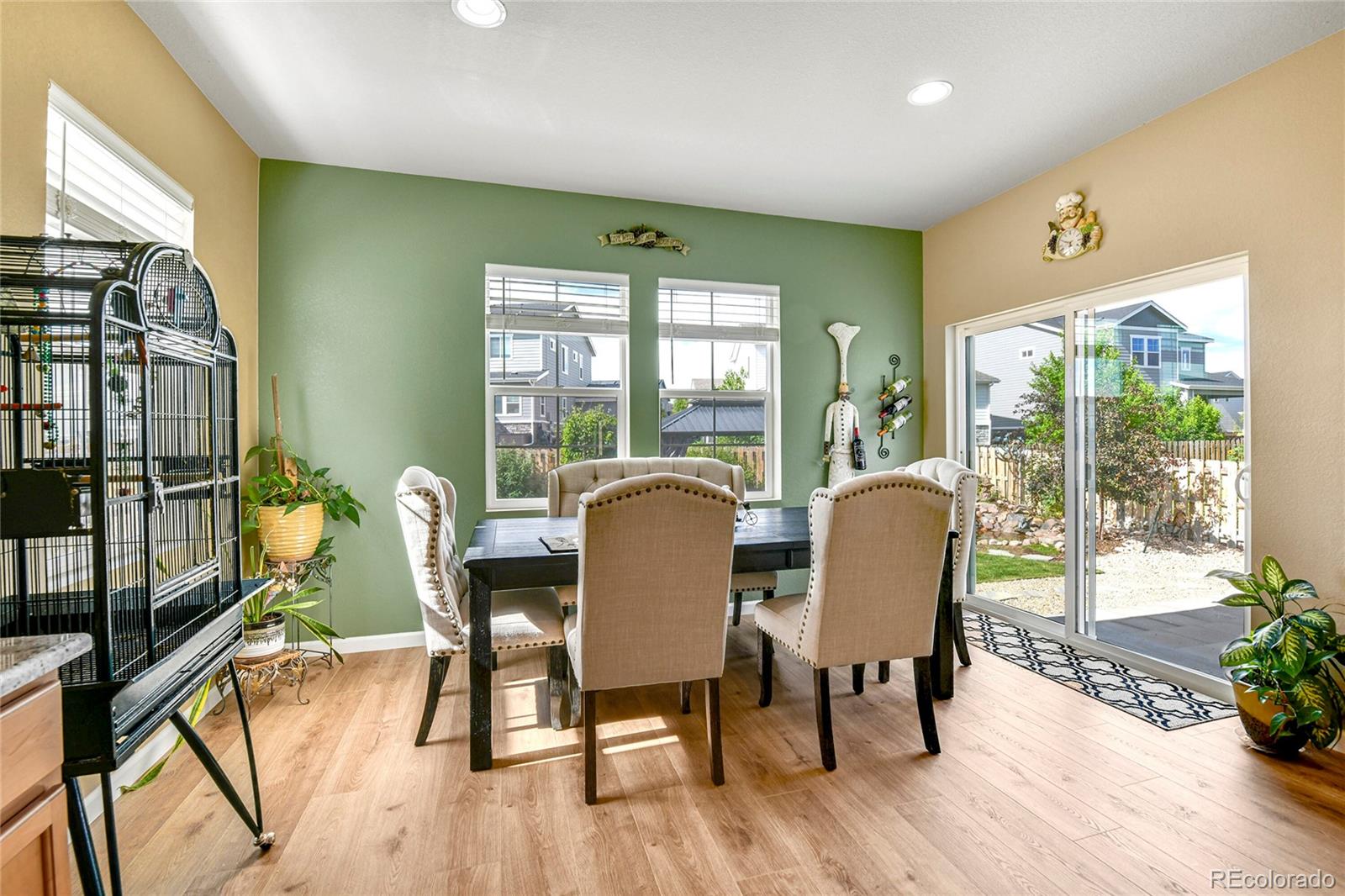 MLS Image #9 for 109 n patsburg street,aurora, Colorado