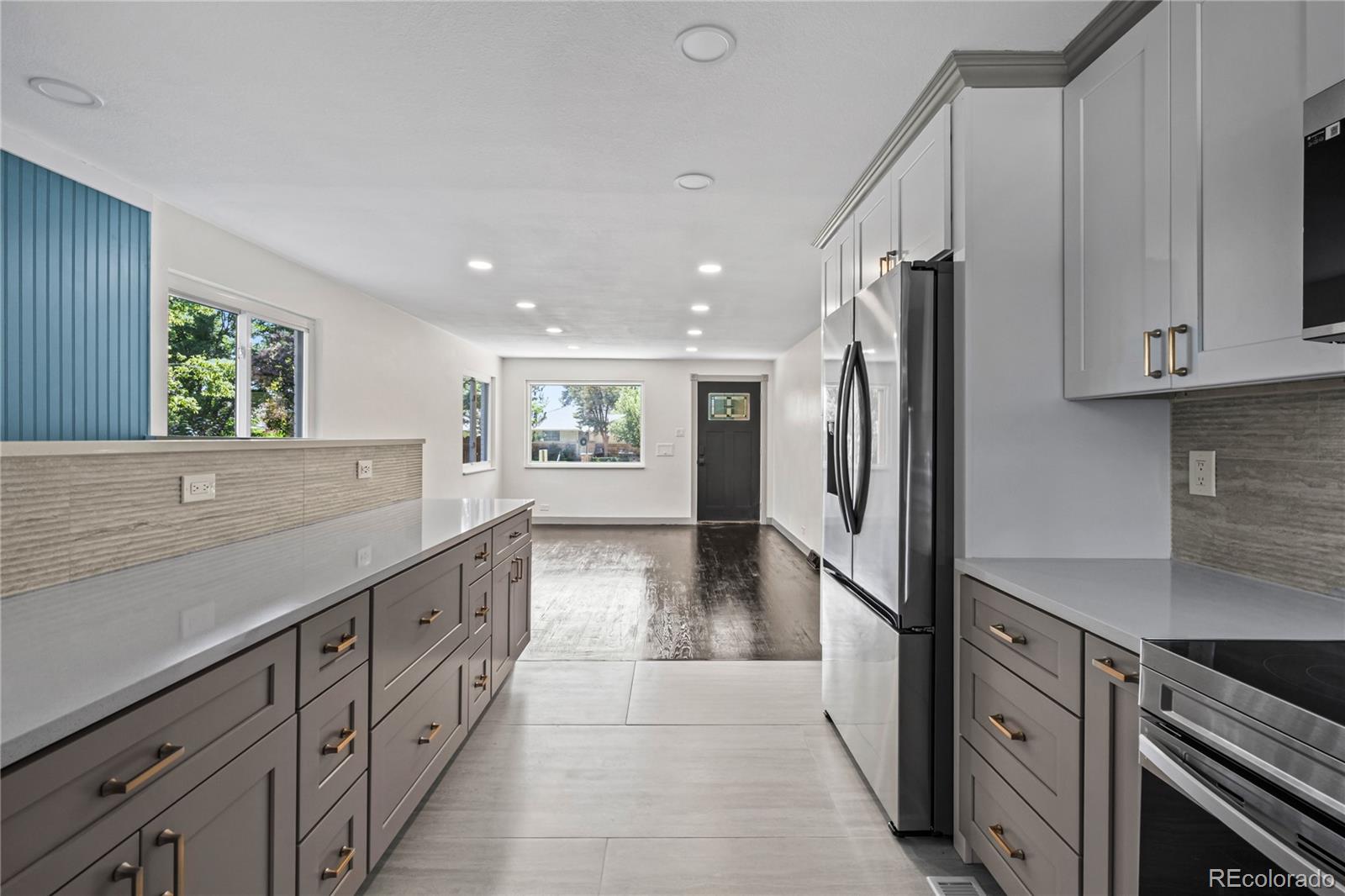 MLS Image #10 for 1546 s milwaukee street,denver, Colorado