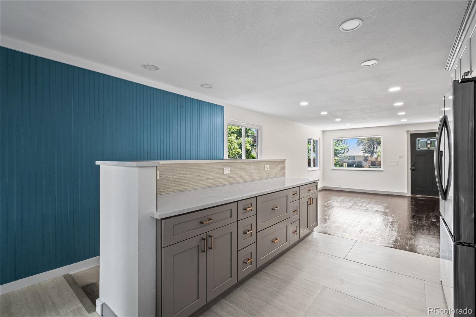 MLS Image #23 for 1546 s milwaukee street,denver, Colorado