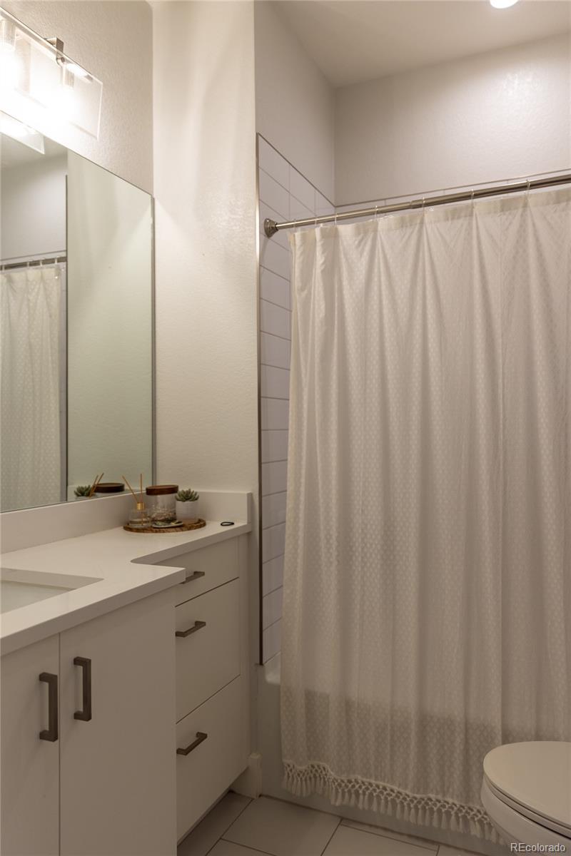 MLS Image #14 for 2350  tremont place,denver, Colorado